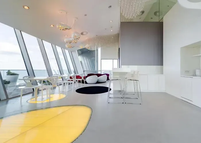 Sea Towers Luxury شقة