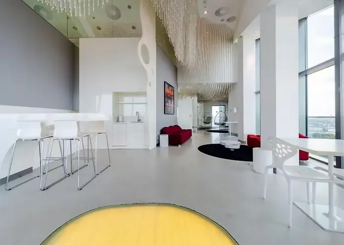 Sea Towers Luxury شقة