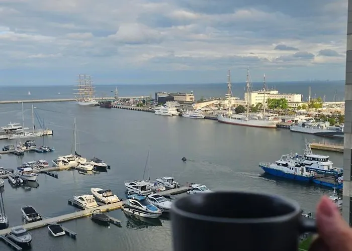 Sea Towers Luxury غدينيا