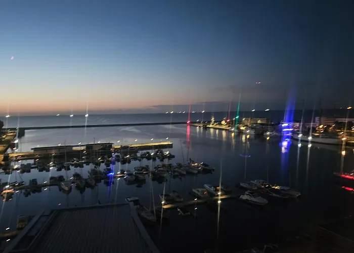 شقة Sea Towers Luxury غدينيا